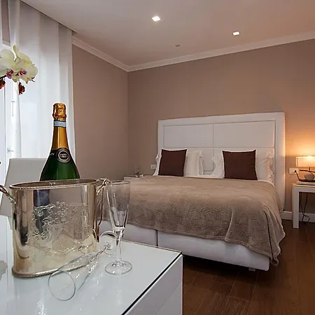 Konukevi Bougainvillea Relais 4*